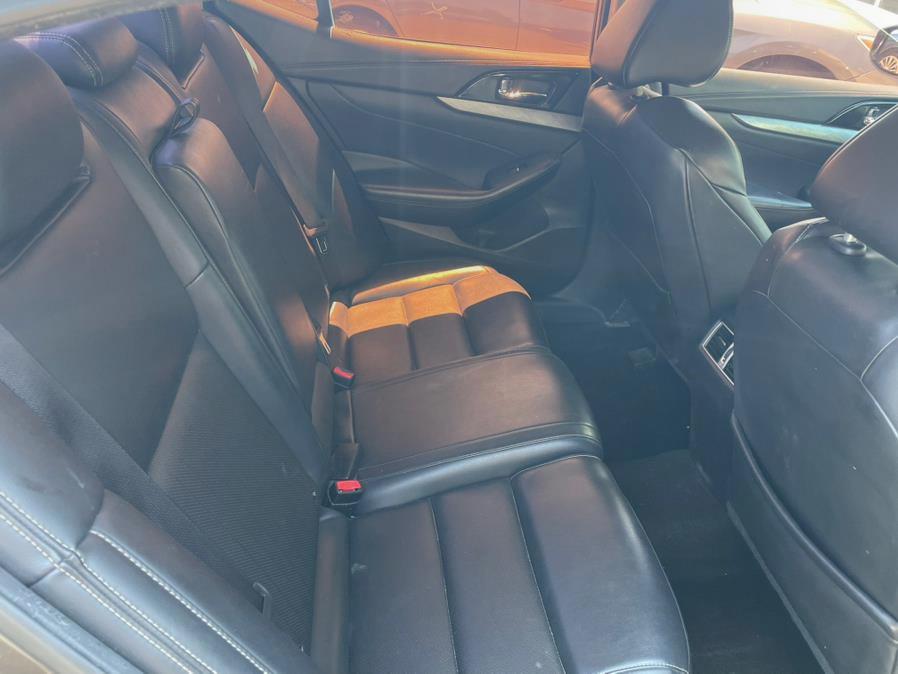 2017 Nissan Maxima SR 3.5L, available for sale in Hawaiian Gardens, California | Luxe Motors. Hawaiian Gardens, California 2017 Nissan Maxima SR 3.5L, available for sale in Hawaiian Gardens, California | Luxe Motors. Hawaiian Gardens, California