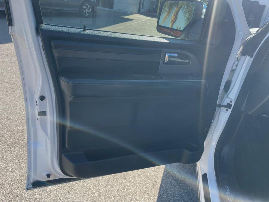 2016 Ford Expedition EL 2WD 4dr Platinum, available for sale in Hawaiian Gardens, California | Luxe Motors. Hawaiian Gardens, California 2016 Ford Expedition EL 2WD 4dr Platinum, available for sale in Hawaiian Gardens, California | Luxe Motors. Hawaiian Gardens, California