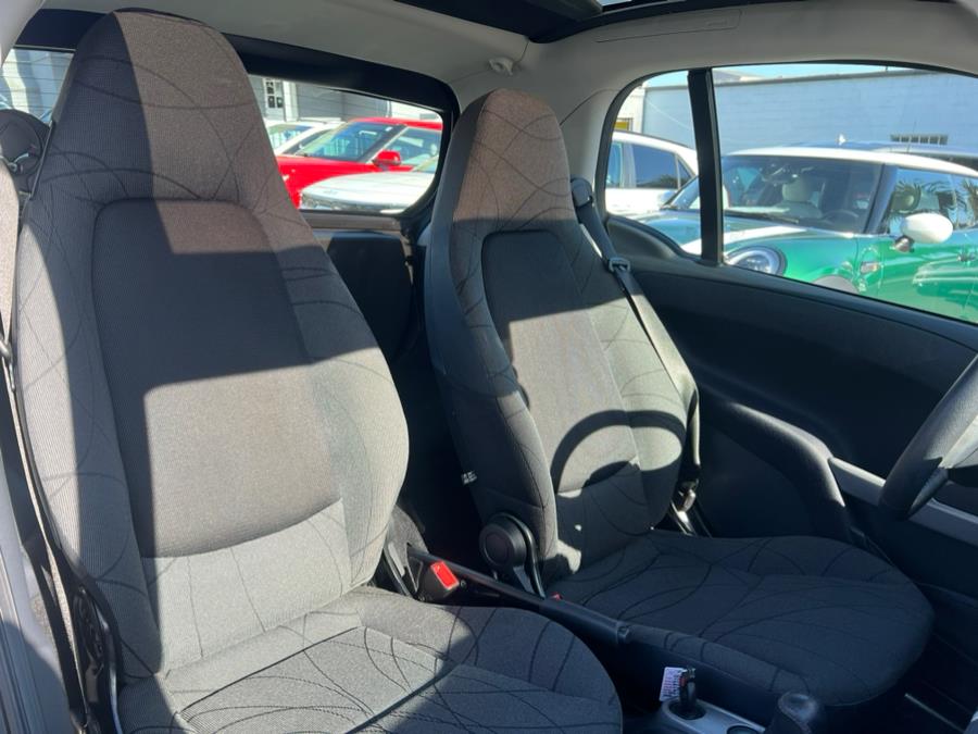 2014 Smart fortwo electric drive Passion Coupe, available for sale in Daly City, California | Green Light Auto Wholesale. Daly City, California 2014 Smart fortwo electric drive Passion Coupe, available for sale in Daly City, California | Green Light Auto Wholesale. Daly City, California
