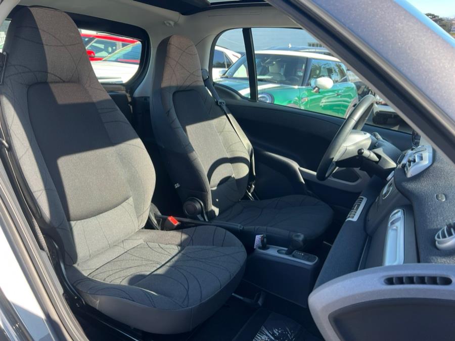 2014 Smart fortwo electric drive Passion Coupe, available for sale in Daly City, California | Green Light Auto Wholesale. Daly City, California 2014 Smart fortwo electric drive Passion Coupe, available for sale in Daly City, California | Green Light Auto Wholesale. Daly City, California