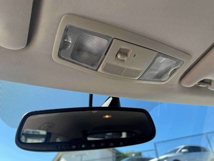 2018 Mitsubishi Outlander PHEV GT S-AWC, available for sale in Daly City, California | Green Light Auto Wholesale. Daly City, California 2018 Mitsubishi Outlander PHEV GT S-AWC, available for sale in Daly City, California | Green Light Auto Wholesale. Daly City, California