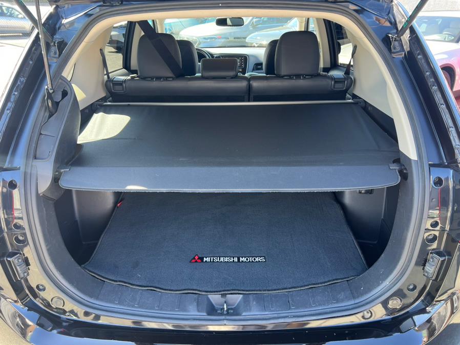 2018 Mitsubishi Outlander PHEV GT S-AWC, available for sale in Daly City, California | Green Light Auto Wholesale. Daly City, California 2018 Mitsubishi Outlander PHEV GT S-AWC, available for sale in Daly City, California | Green Light Auto Wholesale. Daly City, California