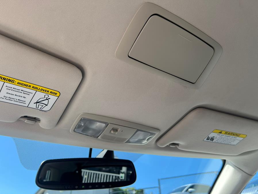 2018 Mitsubishi Outlander PHEV GT S-AWC, available for sale in Daly City, California | Green Light Auto Wholesale. Daly City, California 2018 Mitsubishi Outlander PHEV GT S-AWC, available for sale in Daly City, California | Green Light Auto Wholesale. Daly City, California