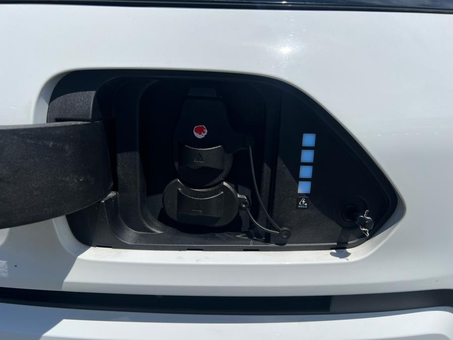 2024 Hyundai Kona Electric SEL, available for sale in Daly City, California | Green Light Auto Wholesale. Daly City, California 2024 Hyundai Kona Electric SEL, available for sale in Daly City, California | Green Light Auto Wholesale. Daly City, California