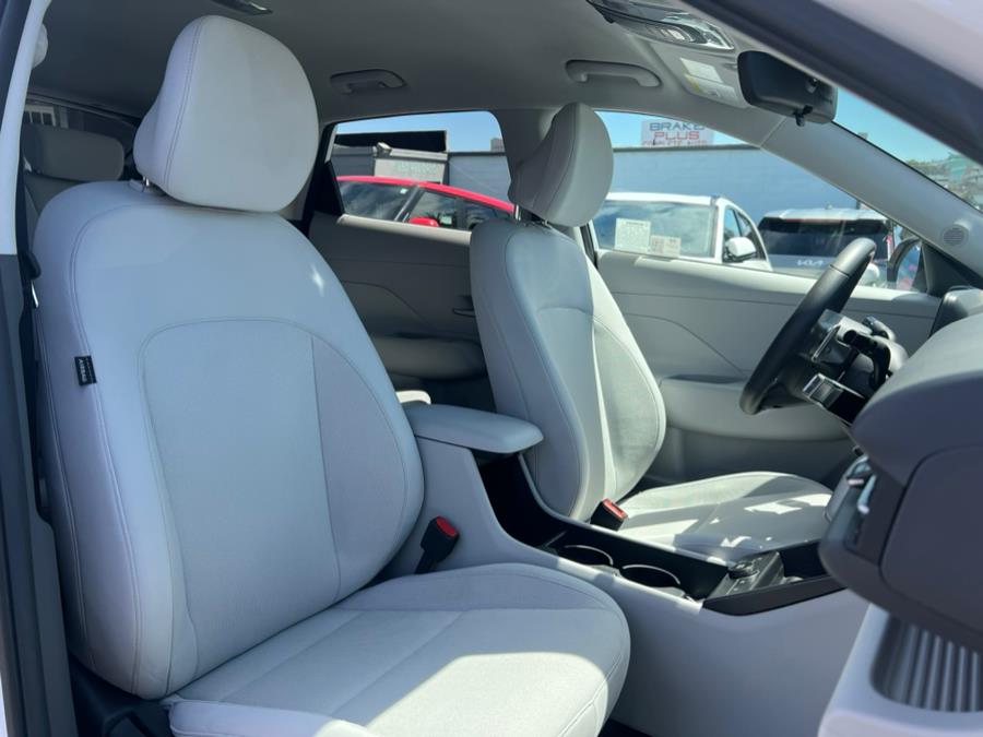 2024 Hyundai Kona Electric SEL, available for sale in Daly City, California | Green Light Auto Wholesale. Daly City, California 2024 Hyundai Kona Electric SEL, available for sale in Daly City, California | Green Light Auto Wholesale. Daly City, California