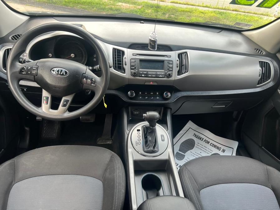 2015 Kia Sportage AWD 4dr LX, available for sale in Swansea, Massachusetts | Gas On The Run. Swansea, Massachusetts 2015 Kia Sportage AWD 4dr LX, available for sale in Swansea, Massachusetts | Gas On The Run. Swansea, Massachusetts