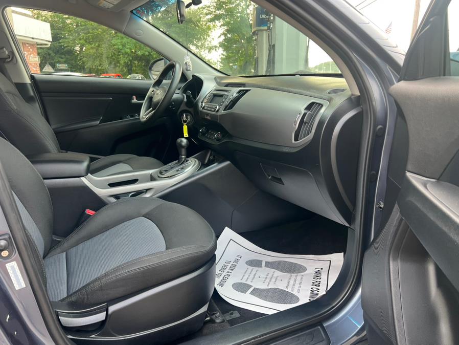 2015 Kia Sportage AWD 4dr LX, available for sale in Swansea, Massachusetts | Gas On The Run. Swansea, Massachusetts 2015 Kia Sportage AWD 4dr LX, available for sale in Swansea, Massachusetts | Gas On The Run. Swansea, Massachusetts