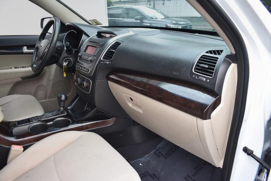 2015 Kia Sorento AWD 4dr I4 LX, available for sale in Little Ferry , New Jersey | Milan Motors. Little Ferry , New Jersey 2015 Kia Sorento AWD 4dr I4 LX, available for sale in Little Ferry , New Jersey | Milan Motors. Little Ferry , New Jersey