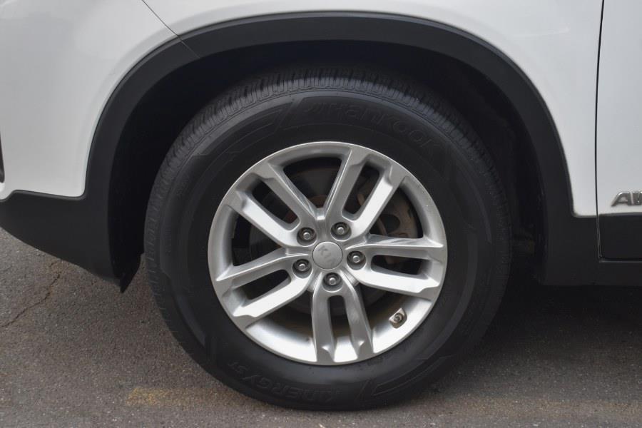 2015 Kia Sorento AWD 4dr I4 LX, available for sale in Little Ferry , New Jersey | Milan Motors. Little Ferry , New Jersey 2015 Kia Sorento AWD 4dr I4 LX, available for sale in Little Ferry , New Jersey | Milan Motors. Little Ferry , New Jersey