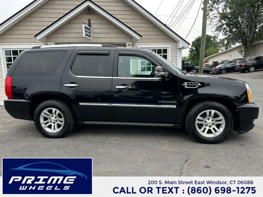 2014 Cadillac Escalade AWD 4dr Platinum, available for sale in East Windsor, Connecticut | Prime Wheels. East Windsor, Connecticut 2014 Cadillac Escalade AWD 4dr Platinum, available for sale in East Windsor, Connecticut | Prime Wheels. East Windsor, Connecticut