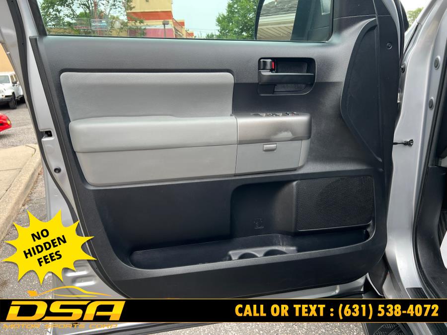 2014 Toyota Sequoia 4WD 5.7L SR5 (Natl), available for sale in Commack, New York | DSA Motor Sports Corp. Commack, New York 2014 Toyota Sequoia 4WD 5.7L SR5 (Natl), available for sale in Commack, New York | DSA Motor Sports Corp. Commack, New York
