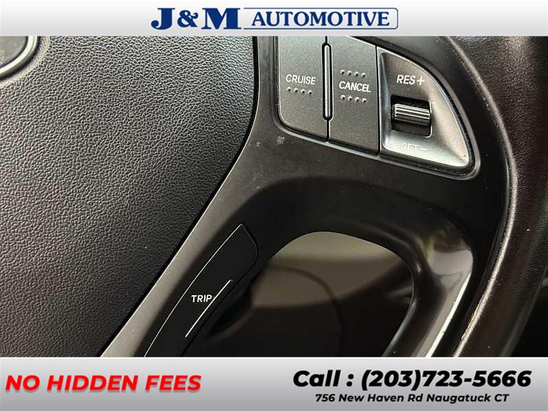 2015 Hyundai Tucson SE, available for sale in Naugatuck, Connecticut | J&M Automotive Sls&Svc LLC. Naugatuck, Connecticut 2015 Hyundai Tucson SE, available for sale in Naugatuck, Connecticut | J&M Automotive Sls&Svc LLC. Naugatuck, Connecticut