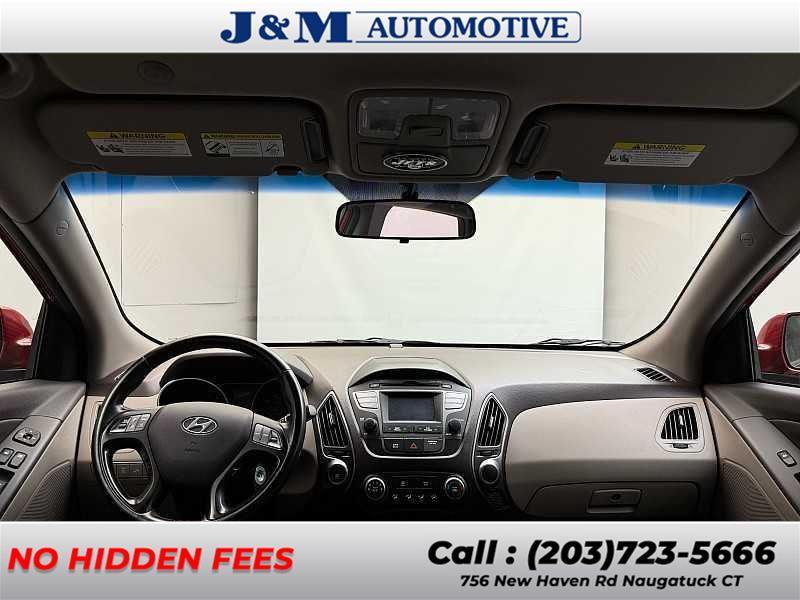 2015 Hyundai Tucson SE, available for sale in Naugatuck, Connecticut | J&M Automotive Sls&Svc LLC. Naugatuck, Connecticut 2015 Hyundai Tucson SE, available for sale in Naugatuck, Connecticut | J&M Automotive Sls&Svc LLC. Naugatuck, Connecticut