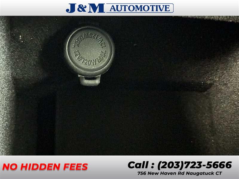 2016 Subaru Outback 2.5i Premium, available for sale in Naugatuck, Connecticut | J&M Automotive Sls&Svc LLC. Naugatuck, Connecticut 2016 Subaru Outback 2.5i Premium, available for sale in Naugatuck, Connecticut | J&M Automotive Sls&Svc LLC. Naugatuck, Connecticut