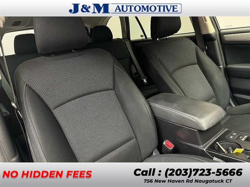 2016 Subaru Outback 2.5i Premium, available for sale in Naugatuck, Connecticut | J&M Automotive Sls&Svc LLC. Naugatuck, Connecticut 2016 Subaru Outback 2.5i Premium, available for sale in Naugatuck, Connecticut | J&M Automotive Sls&Svc LLC. Naugatuck, Connecticut