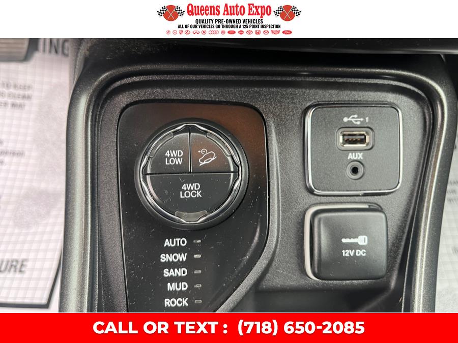 2019 Jeep Compass Trailhawk 4x4, available for sale in Woodside, New York | Queens Auto Expo. Woodside, New York 2019 Jeep Compass Trailhawk 4x4, available for sale in Woodside, New York | Queens Auto Expo. Woodside, New York