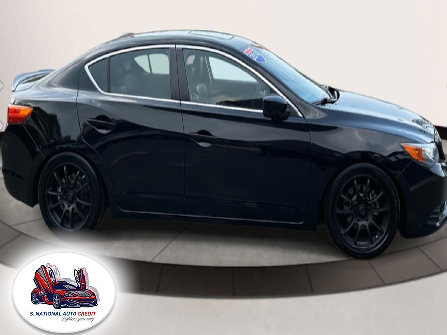 2014 Acura ILX 4dr Sdn 2.0L, available for sale in Meriden, Connecticut | Sandra Auto Broker LLC. Meriden, Connecticut 2014 Acura ILX 4dr Sdn 2.0L, available for sale in Meriden, Connecticut | Sandra Auto Broker LLC. Meriden, Connecticut