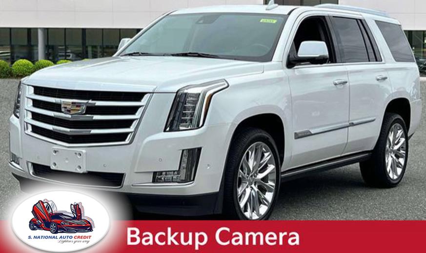 2020 Cadillac Escalade 4WD 4dr Premium Luxury, available for sale in Meriden, Connecticut | Sandra Auto Broker LLC. Meriden, Connecticut 2020 Cadillac Escalade 4WD 4dr Premium Luxury, available for sale in Meriden, Connecticut | Sandra Auto Broker LLC. Meriden, Connecticut