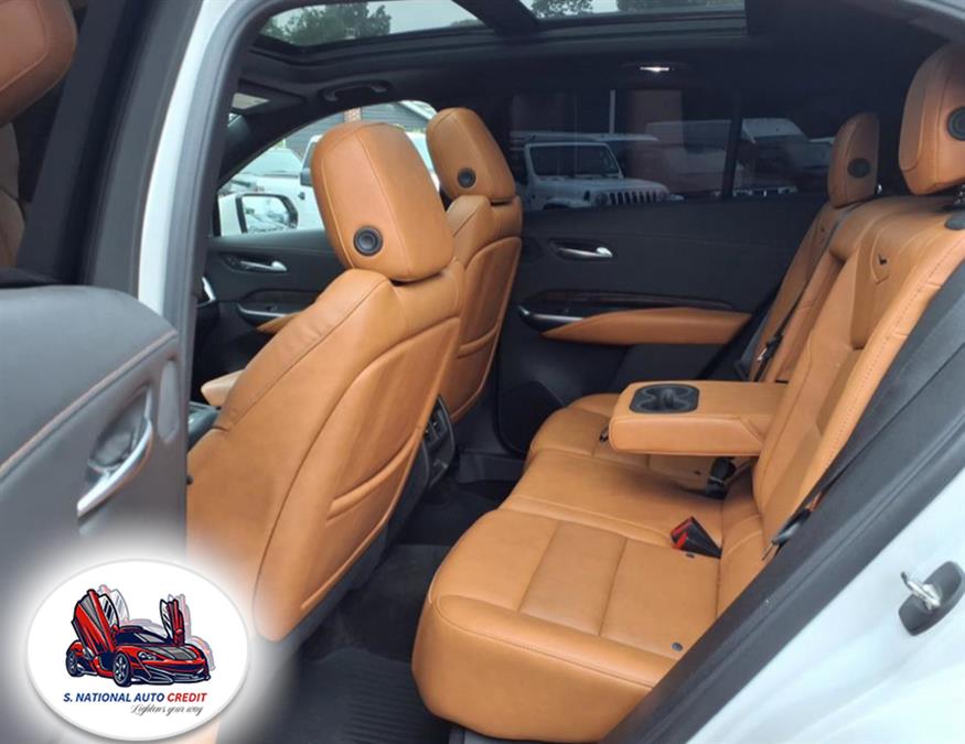 2021 Cadillac XT4 AWD 4dr Sport, available for sale in Meriden, Connecticut | Sandra Auto Broker LLC. Meriden, Connecticut 2021 Cadillac XT4 AWD 4dr Sport, available for sale in Meriden, Connecticut | Sandra Auto Broker LLC. Meriden, Connecticut