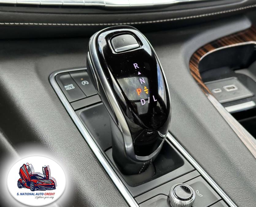 2023 Cadillac Escalade ESV 4WD 4dr Premium Luxury, available for sale in Meriden, Connecticut | Sandra Auto Broker LLC. Meriden, Connecticut 2023 Cadillac Escalade ESV 4WD 4dr Premium Luxury, available for sale in Meriden, Connecticut | Sandra Auto Broker LLC. Meriden, Connecticut