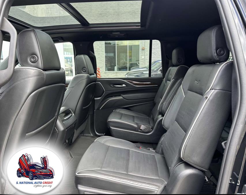 2023 Cadillac Escalade ESV 4WD 4dr Premium Luxury, available for sale in Meriden, Connecticut | Sandra Auto Broker LLC. Meriden, Connecticut 2023 Cadillac Escalade ESV 4WD 4dr Premium Luxury, available for sale in Meriden, Connecticut | Sandra Auto Broker LLC. Meriden, Connecticut