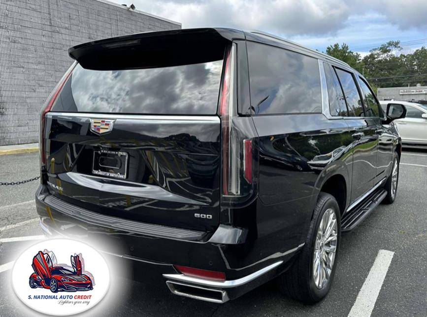 2023 Cadillac Escalade ESV 4WD 4dr Premium Luxury, available for sale in Meriden, Connecticut | Sandra Auto Broker LLC. Meriden, Connecticut 2023 Cadillac Escalade ESV 4WD 4dr Premium Luxury, available for sale in Meriden, Connecticut | Sandra Auto Broker LLC. Meriden, Connecticut