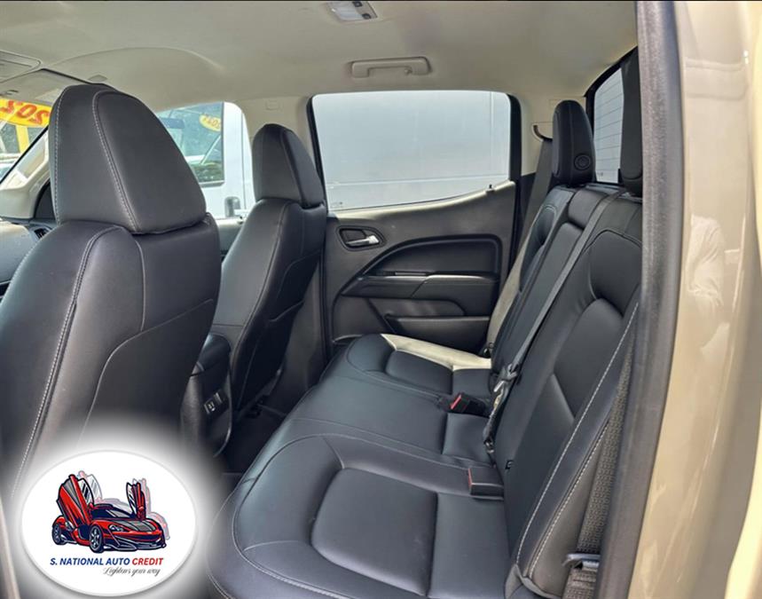 2022 GMC Canyon 4WD Crew Cab 128" Elevation, available for sale in Meriden, Connecticut | Sandra Auto Broker LLC. Meriden, Connecticut 2022 GMC Canyon 4WD Crew Cab 128" Elevation, available for sale in Meriden, Connecticut | Sandra Auto Broker LLC. Meriden, Connecticut