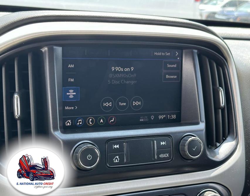 2022 GMC Canyon 4WD Crew Cab 128" Elevation, available for sale in Meriden, Connecticut | Sandra Auto Broker LLC. Meriden, Connecticut 2022 GMC Canyon 4WD Crew Cab 128" Elevation, available for sale in Meriden, Connecticut | Sandra Auto Broker LLC. Meriden, Connecticut