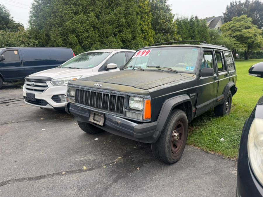 1995 Jeep Cherokee 4dr Sport 4WD, available for sale in BURLINGTON, New Jersey | Tri States Auto Group. BURLINGTON, New Jersey 1995 Jeep Cherokee 4dr Sport 4WD, available for sale in BURLINGTON, New Jersey | Tri States Auto Group. BURLINGTON, New Jersey