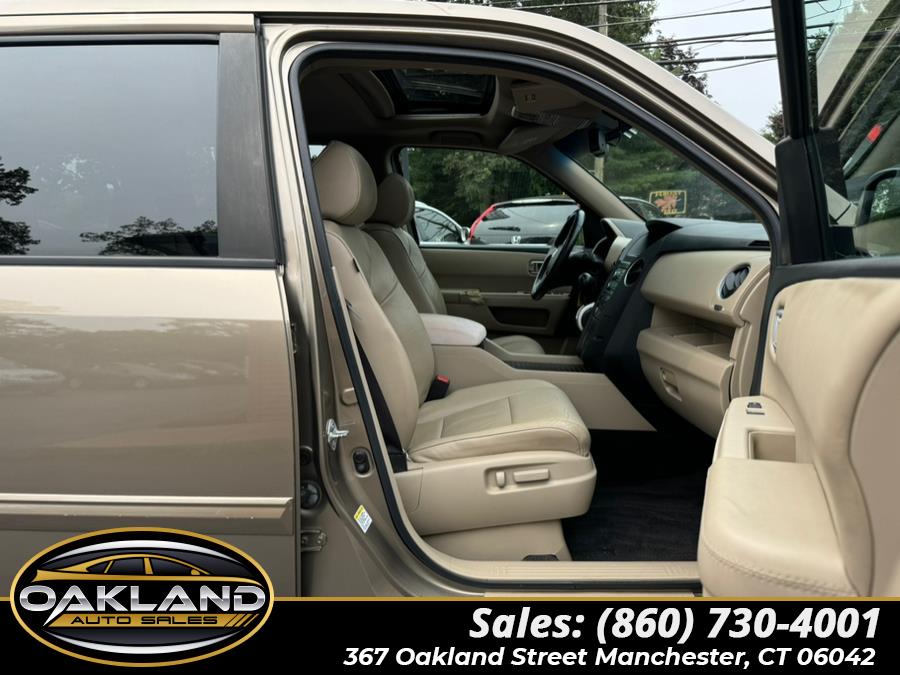2011 Honda Pilot 4WD 4dr EX-L, available for sale in Manchester, Connecticut | Oakland Auto Sales. Manchester, Connecticut 2011 Honda Pilot 4WD 4dr EX-L, available for sale in Manchester, Connecticut | Oakland Auto Sales. Manchester, Connecticut