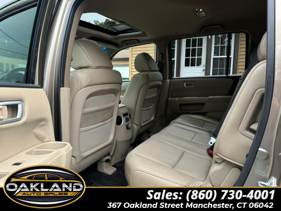 2011 Honda Pilot 4WD 4dr EX-L, available for sale in Manchester, Connecticut | Oakland Auto Sales. Manchester, Connecticut 2011 Honda Pilot 4WD 4dr EX-L, available for sale in Manchester, Connecticut | Oakland Auto Sales. Manchester, Connecticut