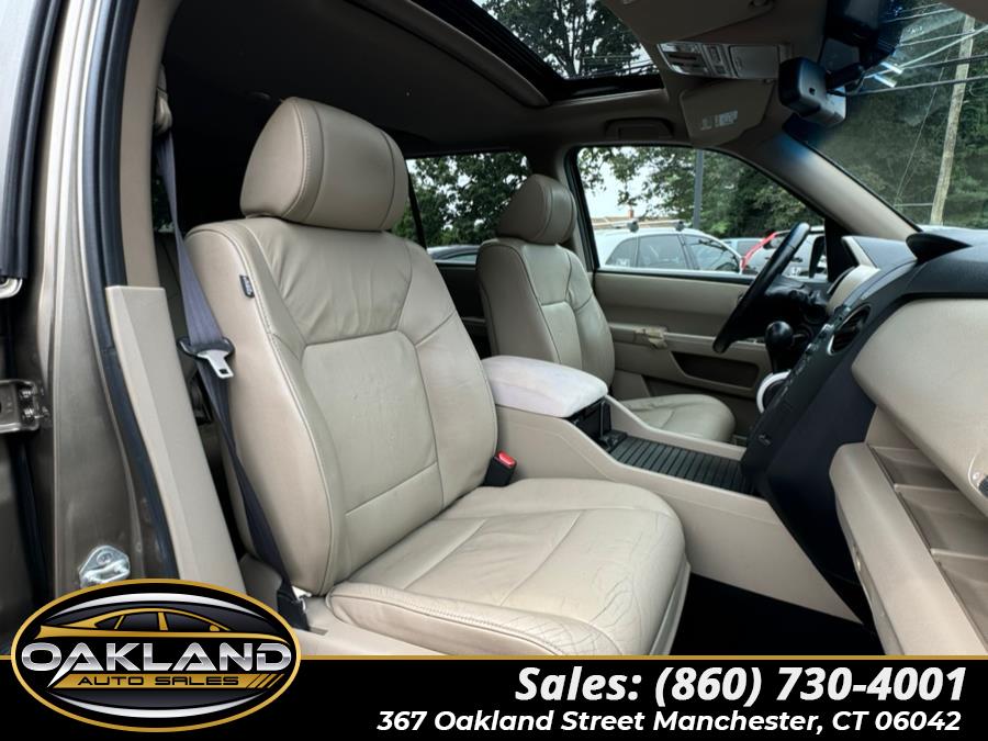 2011 Honda Pilot 4WD 4dr EX-L, available for sale in Manchester, Connecticut | Oakland Auto Sales. Manchester, Connecticut 2011 Honda Pilot 4WD 4dr EX-L, available for sale in Manchester, Connecticut | Oakland Auto Sales. Manchester, Connecticut