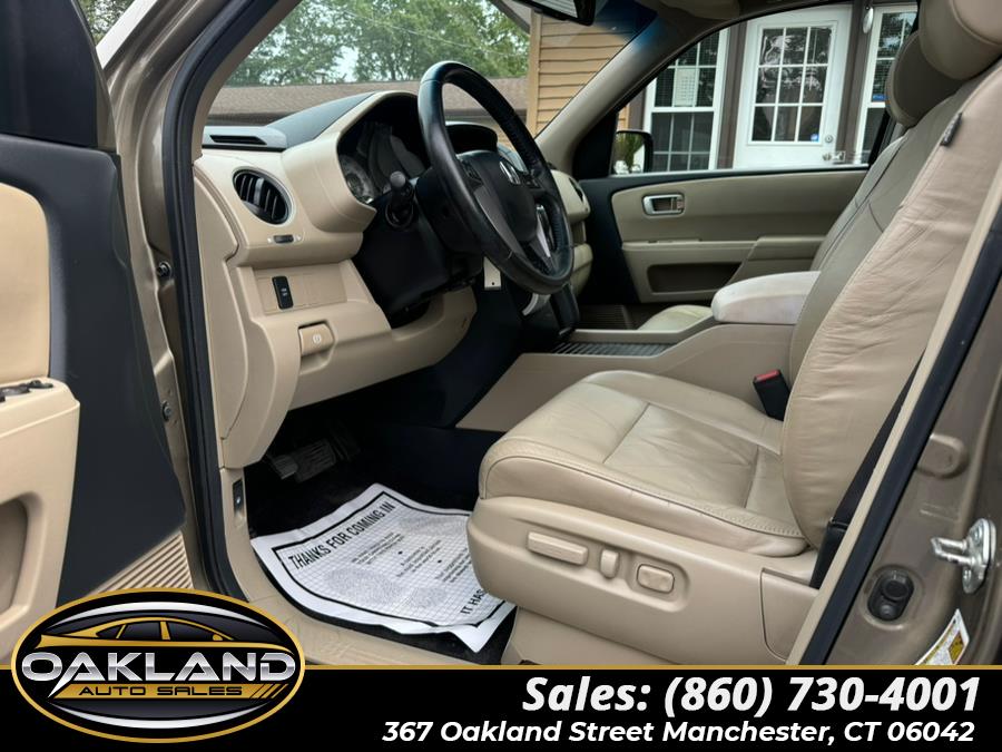 2011 Honda Pilot 4WD 4dr EX-L, available for sale in Manchester, Connecticut | Oakland Auto Sales. Manchester, Connecticut 2011 Honda Pilot 4WD 4dr EX-L, available for sale in Manchester, Connecticut | Oakland Auto Sales. Manchester, Connecticut