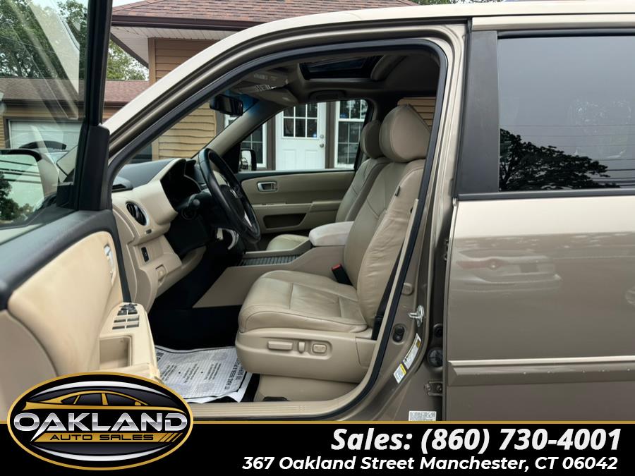 2011 Honda Pilot 4WD 4dr EX-L, available for sale in Manchester, Connecticut | Oakland Auto Sales. Manchester, Connecticut 2011 Honda Pilot 4WD 4dr EX-L, available for sale in Manchester, Connecticut | Oakland Auto Sales. Manchester, Connecticut