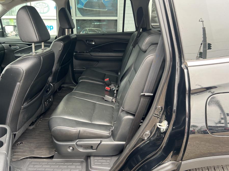 2017 Honda Pilot Touring AWD, available for sale in Milford, Connecticut | Korhan LLC DBA Superior Motors. Milford, Connecticut 2017 Honda Pilot Touring AWD, available for sale in Milford, Connecticut | Korhan LLC DBA Superior Motors. Milford, Connecticut