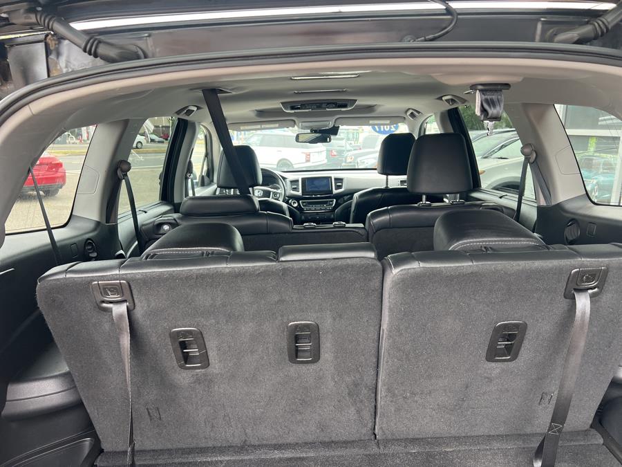 2017 Honda Pilot Touring AWD, available for sale in Milford, Connecticut | Korhan LLC DBA Superior Motors. Milford, Connecticut 2017 Honda Pilot Touring AWD, available for sale in Milford, Connecticut | Korhan LLC DBA Superior Motors. Milford, Connecticut