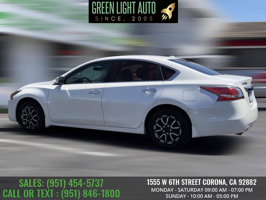 2014 Nissan Altima 4dr Sdn I4 2.5 S, available for sale in Corona, California | Green Light Auto. Corona, California 2014 Nissan Altima 4dr Sdn I4 2.5 S, available for sale in Corona, California | Green Light Auto. Corona, California