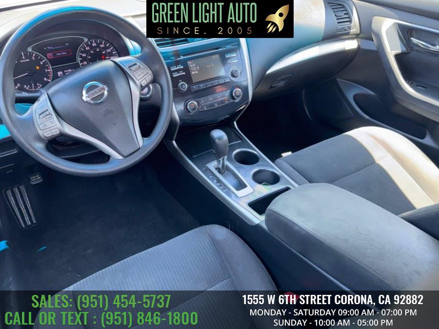 2014 Nissan Altima 4dr Sdn I4 2.5 S, available for sale in Corona, California | Green Light Auto. Corona, California 2014 Nissan Altima 4dr Sdn I4 2.5 S, available for sale in Corona, California | Green Light Auto. Corona, California