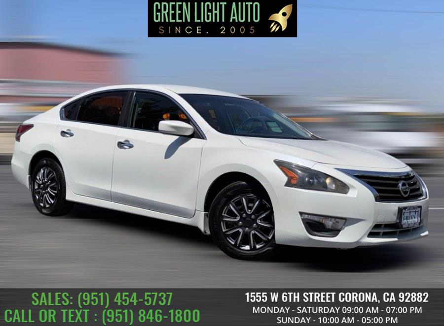2014 Nissan Altima 4dr Sdn I4 2.5 S, available for sale in Corona, California | Green Light Auto. Corona, California 2014 Nissan Altima 4dr Sdn I4 2.5 S, available for sale in Corona, California | Green Light Auto. Corona, California