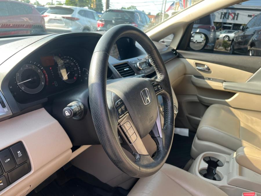 2014 Honda Odyssey 5dr Touring CLEAN CARFAX!!!, available for sale in Rosedale, New York | Sunrise Auto Sales. Rosedale, New York 2014 Honda Odyssey 5dr Touring CLEAN CARFAX!!!, available for sale in Rosedale, New York | Sunrise Auto Sales. Rosedale, New York