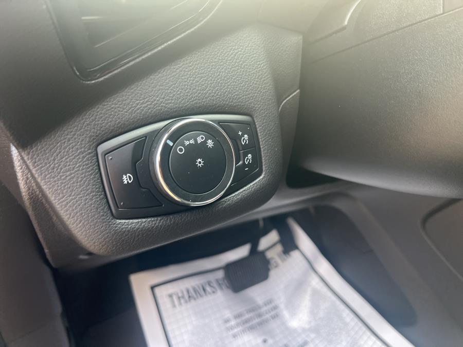 2014 Ford Escape 4WD 4dr Titanium, available for sale in Stamford, Connecticut | Harbor View Auto Sales LLC. Stamford, Connecticut 2014 Ford Escape 4WD 4dr Titanium, available for sale in Stamford, Connecticut | Harbor View Auto Sales LLC. Stamford, Connecticut