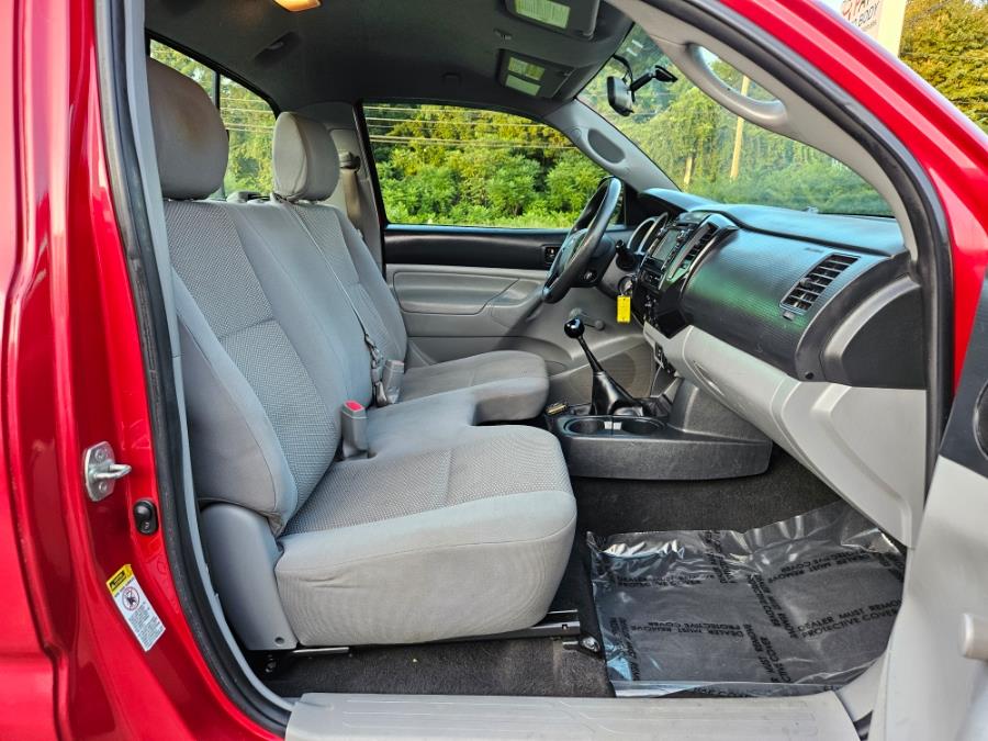 2013 Toyota Tacoma 4WD Manual 2dr Pic up 2.7 I4, available for sale in East Windsor, Connecticut | Toro Auto. East Windsor, Connecticut 2013 Toyota Tacoma 4WD Manual 2dr Pic up 2.7 I4, available for sale in East Windsor, Connecticut | Toro Auto. East Windsor, Connecticut