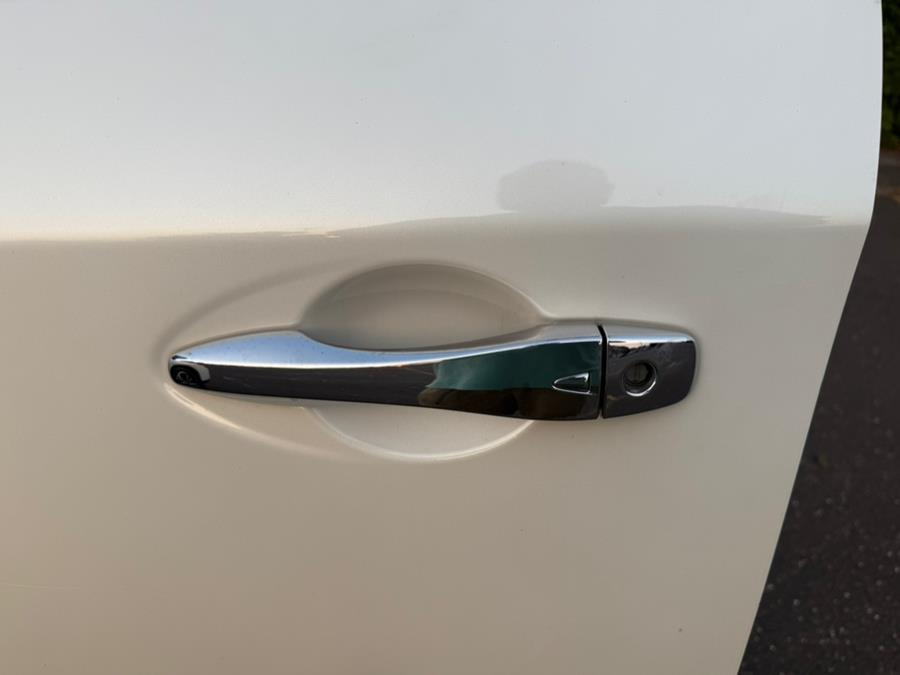 2019 Nissan Pathfinder 4x4 SV, available for sale in Philadelphia, Pennsylvania | Eugen's Auto Sales & Repairs. Philadelphia, Pennsylvania 2019 Nissan Pathfinder 4x4 SV, available for sale in Philadelphia, Pennsylvania | Eugen's Auto Sales & Repairs. Philadelphia, Pennsylvania
