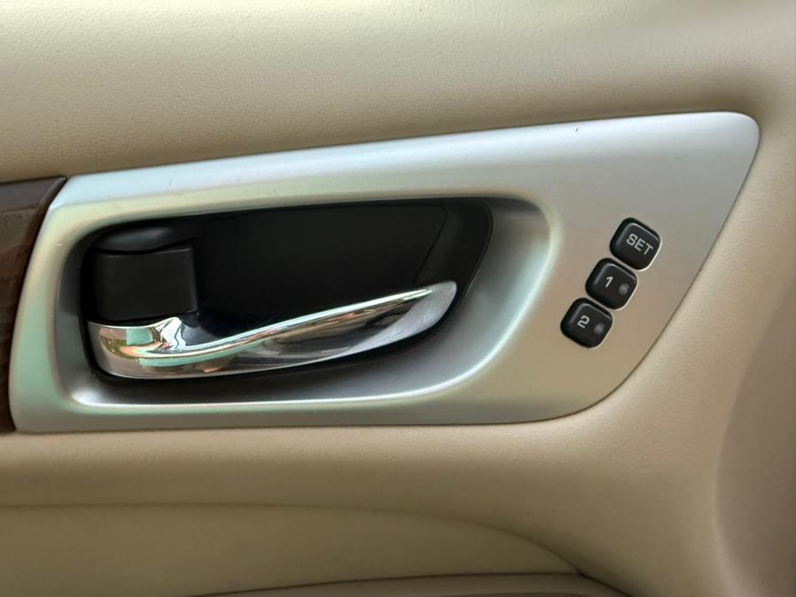 2019 Nissan Pathfinder 4x4 SV, available for sale in Philadelphia, Pennsylvania | Eugen's Auto Sales & Repairs. Philadelphia, Pennsylvania 2019 Nissan Pathfinder 4x4 SV, available for sale in Philadelphia, Pennsylvania | Eugen's Auto Sales & Repairs. Philadelphia, Pennsylvania