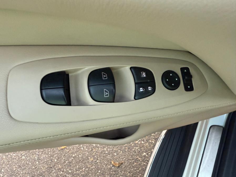 2019 Nissan Pathfinder 4x4 SV, available for sale in Philadelphia, Pennsylvania | Eugen's Auto Sales & Repairs. Philadelphia, Pennsylvania 2019 Nissan Pathfinder 4x4 SV, available for sale in Philadelphia, Pennsylvania | Eugen's Auto Sales & Repairs. Philadelphia, Pennsylvania