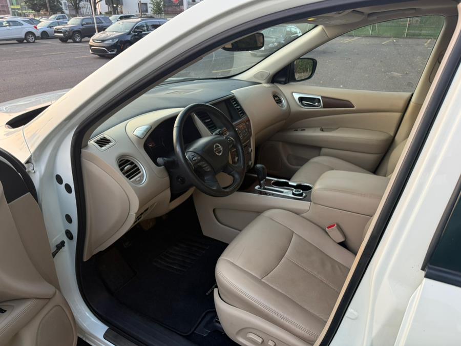 2019 Nissan Pathfinder 4x4 SV, available for sale in Philadelphia, Pennsylvania | Eugen's Auto Sales & Repairs. Philadelphia, Pennsylvania 2019 Nissan Pathfinder 4x4 SV, available for sale in Philadelphia, Pennsylvania | Eugen's Auto Sales & Repairs. Philadelphia, Pennsylvania