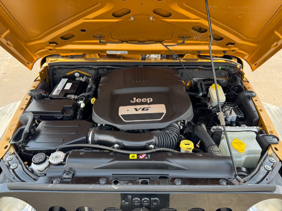 2014 Jeep Wrangler Unlimited 4WD 4dr Sport, available for sale in Ortonville, Michigan | Marsh Auto Sales LLC. Ortonville, Michigan 2014 Jeep Wrangler Unlimited 4WD 4dr Sport, available for sale in Ortonville, Michigan | Marsh Auto Sales LLC. Ortonville, Michigan