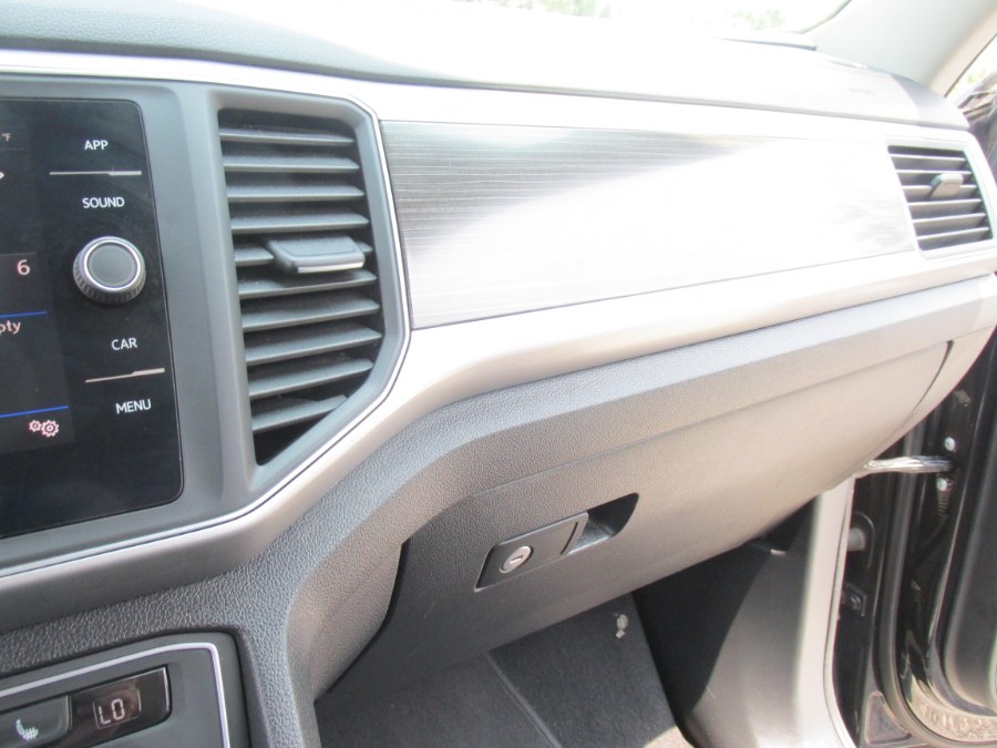 2019 Volkswagen Atlas 3.6L V6 SE w/Technology 4MOTION, available for sale in Massapequa, New York | South Shore Auto Brokers & Sales. Massapequa, New York 2019 Volkswagen Atlas 3.6L V6 SE w/Technology 4MOTION, available for sale in Massapequa, New York | South Shore Auto Brokers & Sales. Massapequa, New York