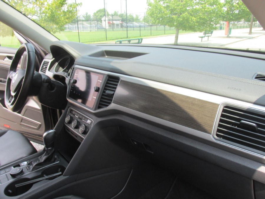 2019 Volkswagen Atlas 3.6L V6 SE w/Technology 4MOTION, available for sale in Massapequa, New York | South Shore Auto Brokers & Sales. Massapequa, New York 2019 Volkswagen Atlas 3.6L V6 SE w/Technology 4MOTION, available for sale in Massapequa, New York | South Shore Auto Brokers & Sales. Massapequa, New York