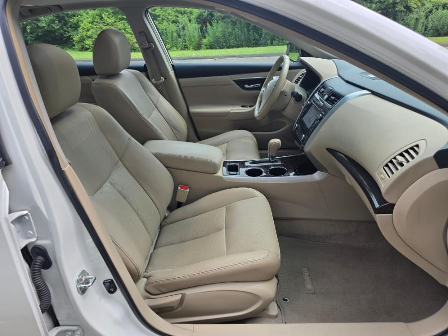 2013 Nissan Altima 4dr Sdn I4 2.5 S, available for sale in Springfield, Massachusetts | Fast Lane Auto Sales & Service, Inc. . Springfield, Massachusetts 2013 Nissan Altima 4dr Sdn I4 2.5 S, available for sale in Springfield, Massachusetts | Fast Lane Auto Sales & Service, Inc. . Springfield, Massachusetts